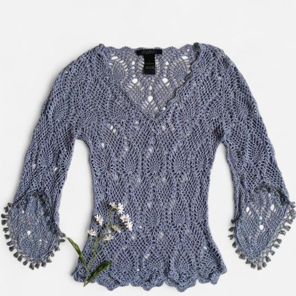 SOLDVintage Y2K periwinkle beaded hand knit topSOLD